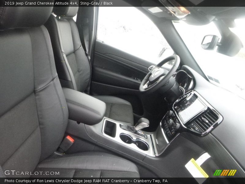 Sting-Gray / Black 2019 Jeep Grand Cherokee Altitude 4x4