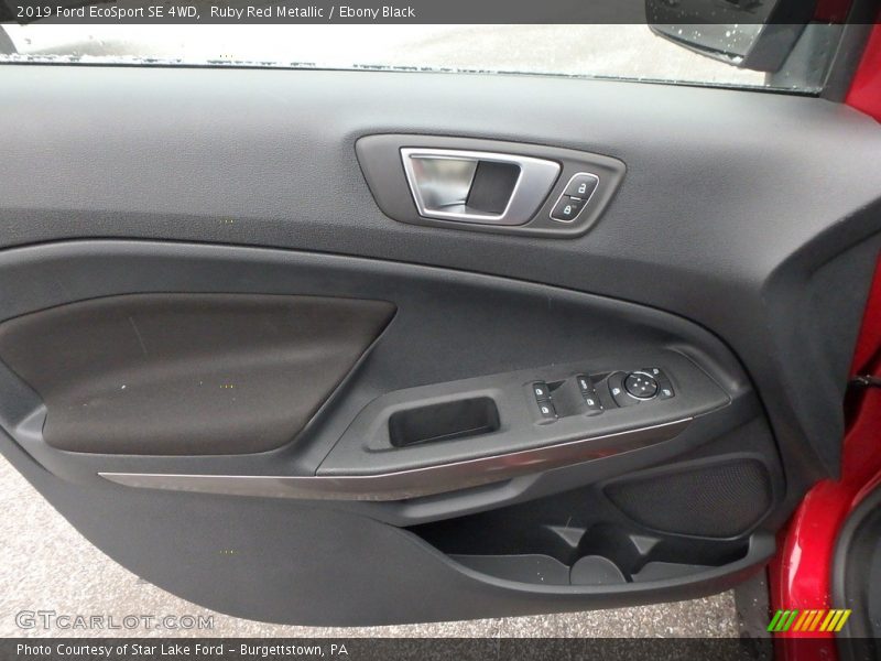 Ruby Red Metallic / Ebony Black 2019 Ford EcoSport SE 4WD