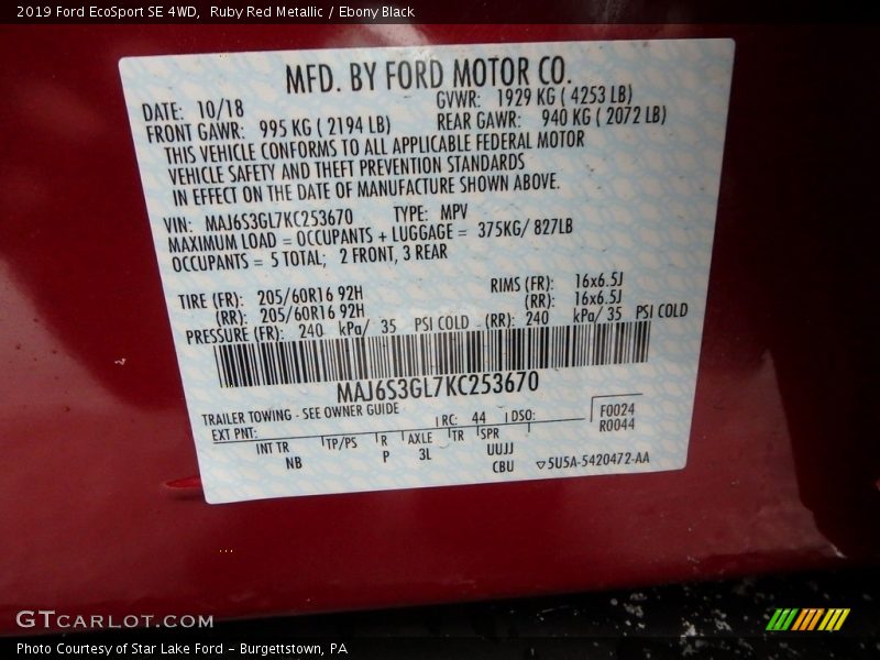 Ruby Red Metallic / Ebony Black 2019 Ford EcoSport SE 4WD