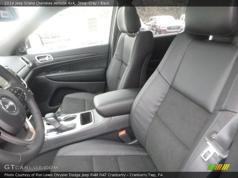 Sting-Gray / Black 2019 Jeep Grand Cherokee Altitude 4x4