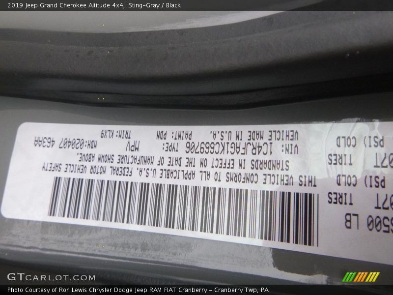 Sting-Gray / Black 2019 Jeep Grand Cherokee Altitude 4x4