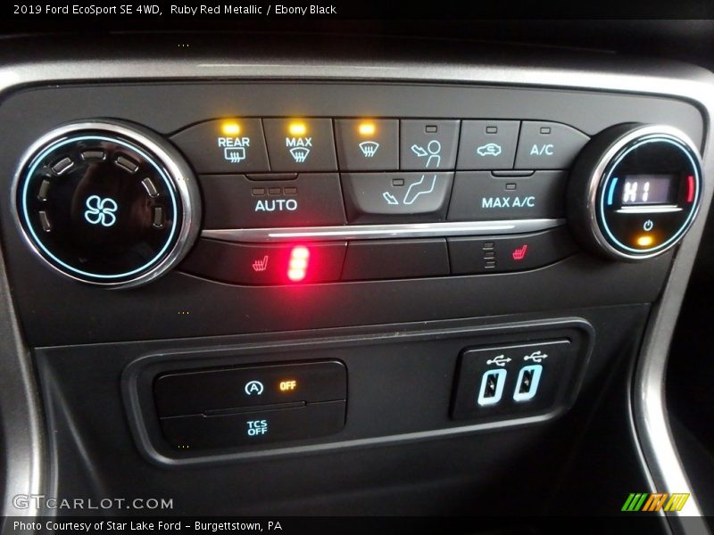 Ruby Red Metallic / Ebony Black 2019 Ford EcoSport SE 4WD