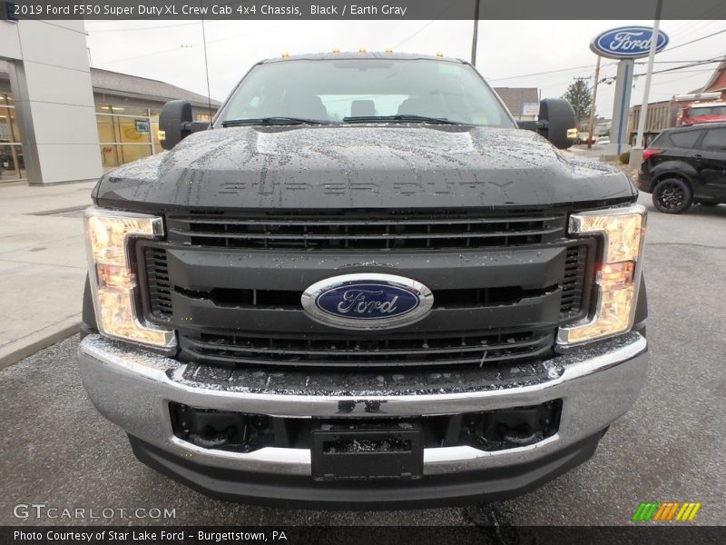 Black / Earth Gray 2019 Ford F550 Super Duty XL Crew Cab 4x4 Chassis