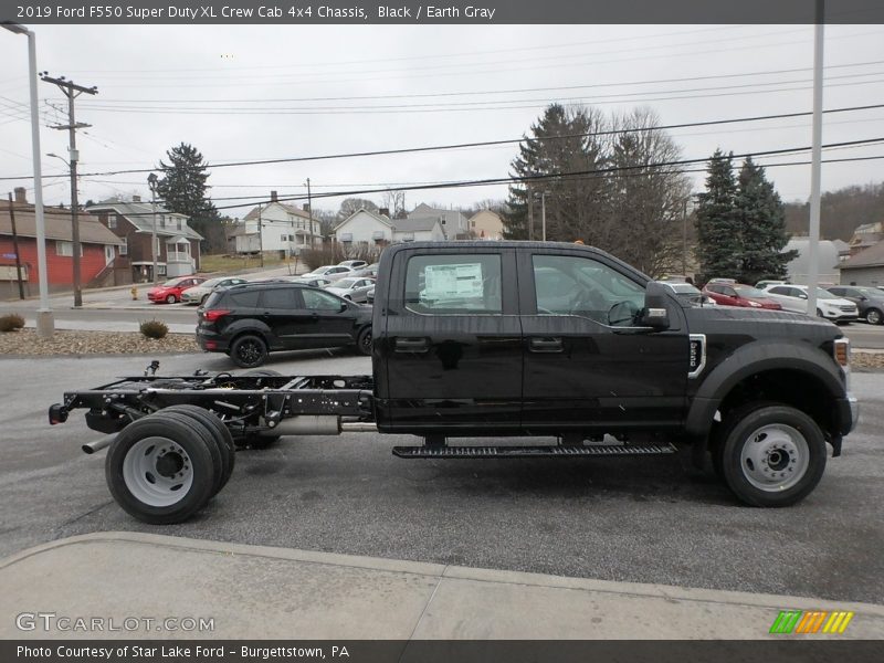 Black / Earth Gray 2019 Ford F550 Super Duty XL Crew Cab 4x4 Chassis