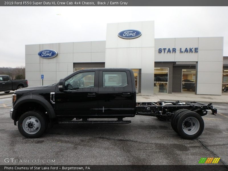 Black / Earth Gray 2019 Ford F550 Super Duty XL Crew Cab 4x4 Chassis