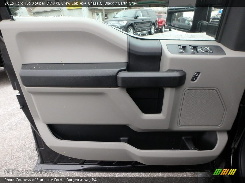 Black / Earth Gray 2019 Ford F550 Super Duty XL Crew Cab 4x4 Chassis