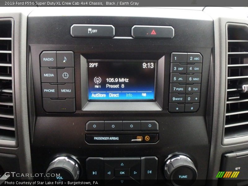 Controls of 2019 F550 Super Duty XL Crew Cab 4x4 Chassis