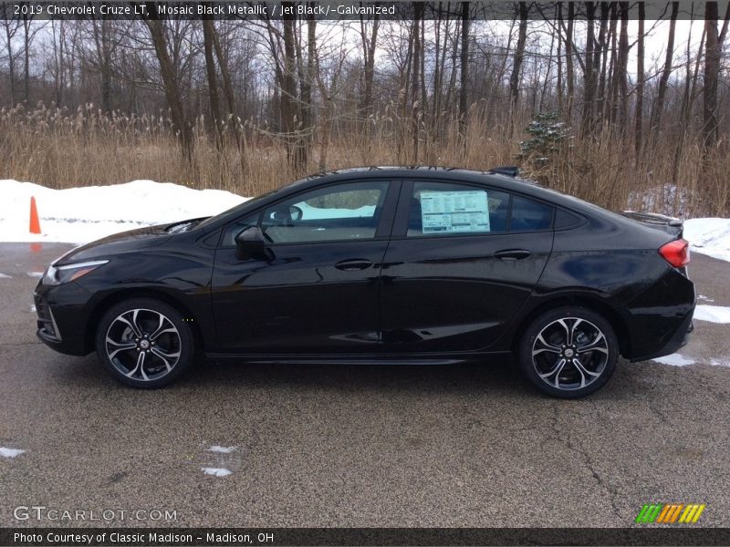 Mosaic Black Metallic / Jet Black/­Galvanized 2019 Chevrolet Cruze LT