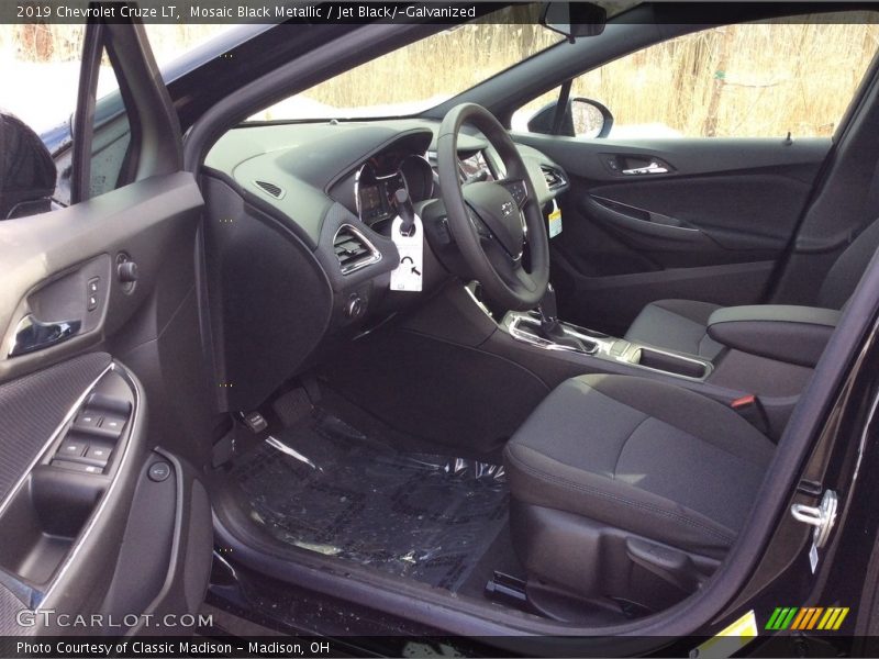 Mosaic Black Metallic / Jet Black/­Galvanized 2019 Chevrolet Cruze LT