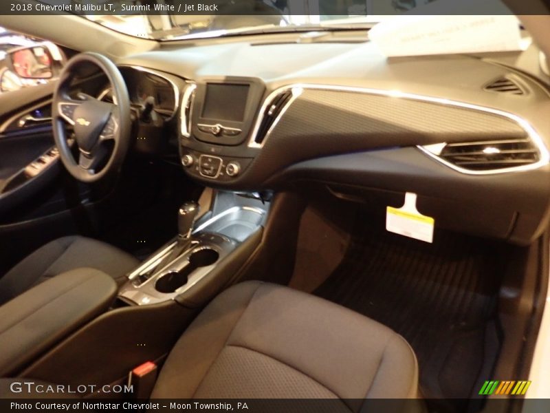 Summit White / Jet Black 2018 Chevrolet Malibu LT