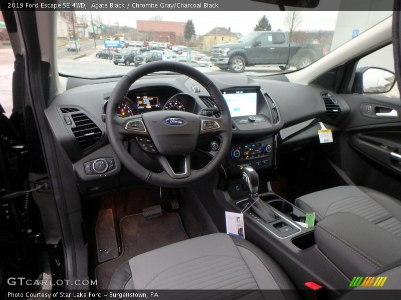 Agate Black / Chromite Gray/Charcoal Black 2019 Ford Escape SE 4WD