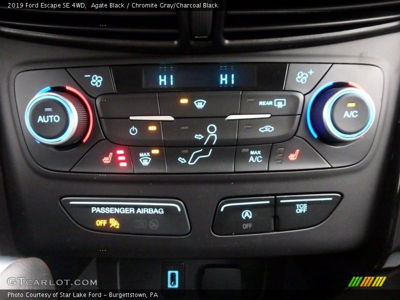 Agate Black / Chromite Gray/Charcoal Black 2019 Ford Escape SE 4WD