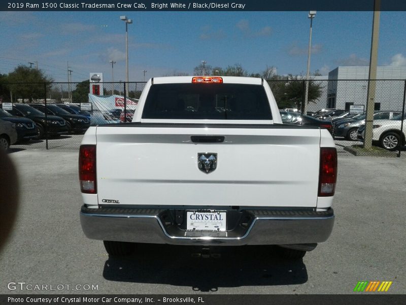 Bright White / Black/Diesel Gray 2019 Ram 1500 Classic Tradesman Crew Cab