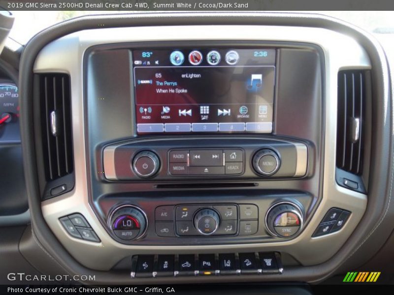 Summit White / Cocoa/Dark Sand 2019 GMC Sierra 2500HD Denali Crew Cab 4WD