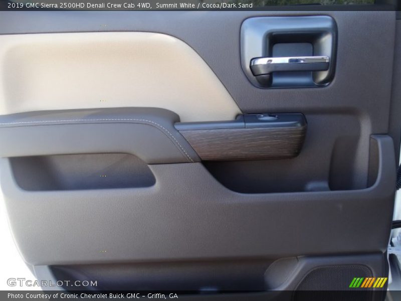Summit White / Cocoa/Dark Sand 2019 GMC Sierra 2500HD Denali Crew Cab 4WD