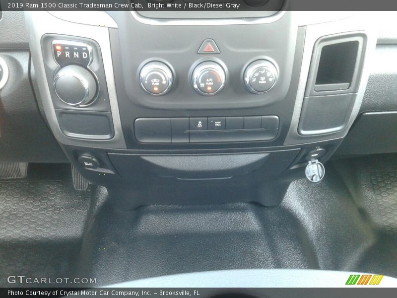 Bright White / Black/Diesel Gray 2019 Ram 1500 Classic Tradesman Crew Cab