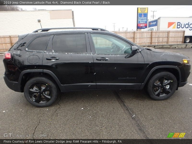 Diamond Black Crystal Pearl / Black 2019 Jeep Cherokee Latitude Plus 4x4