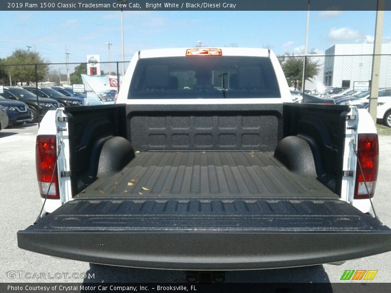 Bright White / Black/Diesel Gray 2019 Ram 1500 Classic Tradesman Crew Cab