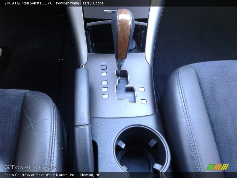 Powder White Pearl / Cocoa 2009 Hyundai Sonata SE V6