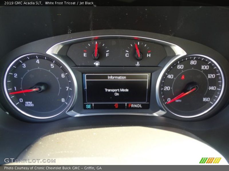 White Frost Tricoat / Jet Black 2019 GMC Acadia SLT
