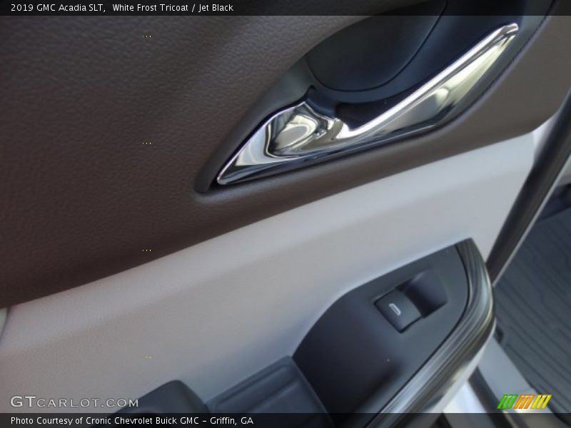 White Frost Tricoat / Jet Black 2019 GMC Acadia SLT