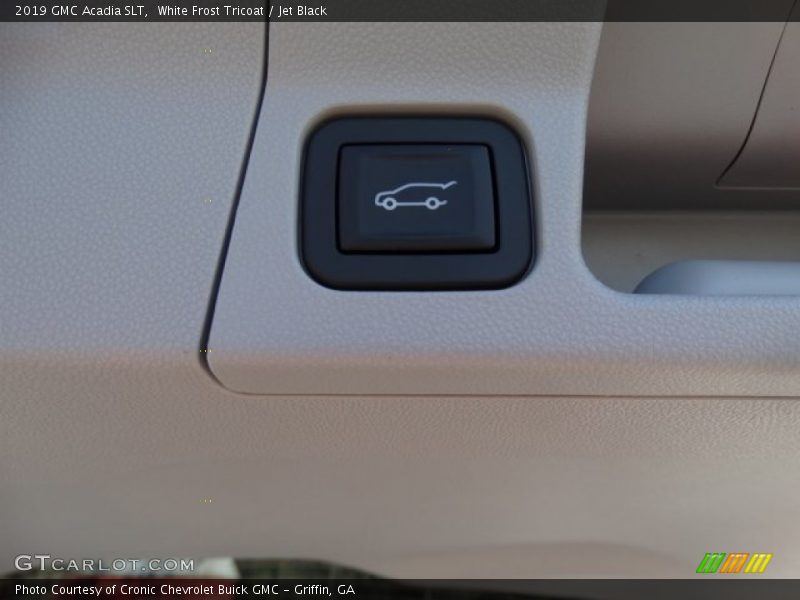 White Frost Tricoat / Jet Black 2019 GMC Acadia SLT