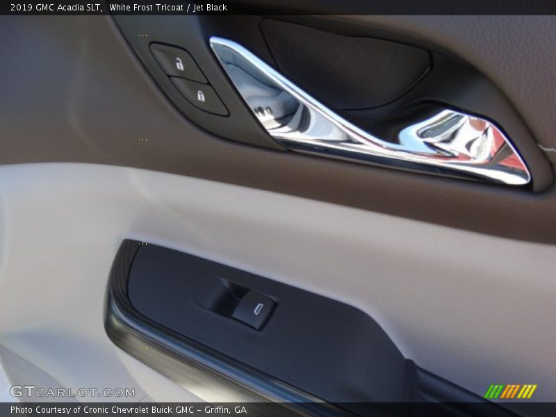 White Frost Tricoat / Jet Black 2019 GMC Acadia SLT