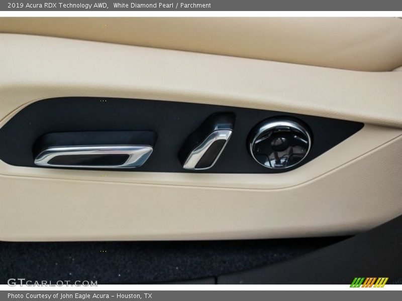 White Diamond Pearl / Parchment 2019 Acura RDX Technology AWD