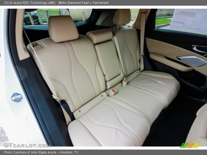 White Diamond Pearl / Parchment 2019 Acura RDX Technology AWD
