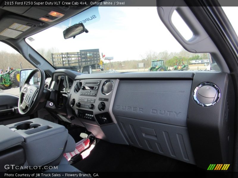 Oxford White / Steel 2015 Ford F250 Super Duty XLT Crew Cab 4x4