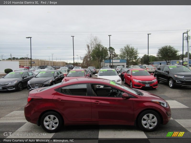 Red / Beige 2016 Hyundai Elantra SE