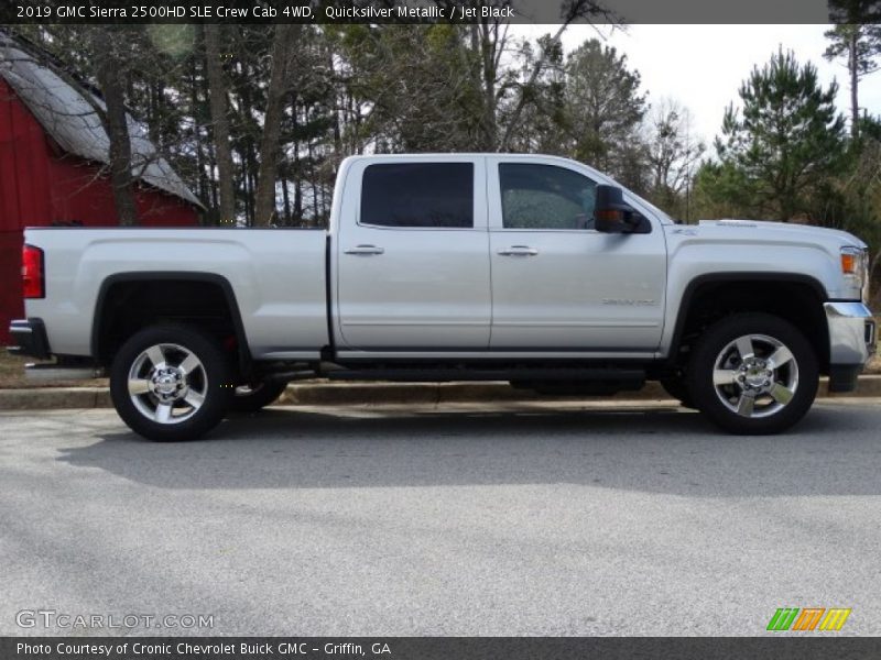 Quicksilver Metallic / Jet Black 2019 GMC Sierra 2500HD SLE Crew Cab 4WD