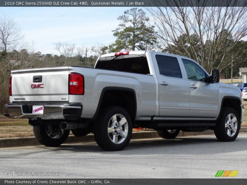 Quicksilver Metallic / Jet Black 2019 GMC Sierra 2500HD SLE Crew Cab 4WD