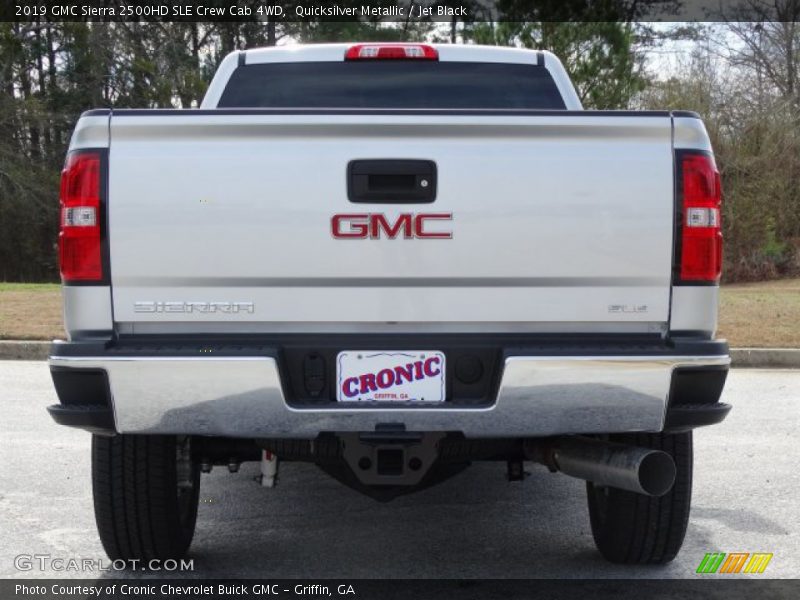 Quicksilver Metallic / Jet Black 2019 GMC Sierra 2500HD SLE Crew Cab 4WD