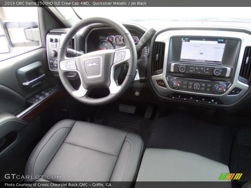 Quicksilver Metallic / Jet Black 2019 GMC Sierra 2500HD SLE Crew Cab 4WD