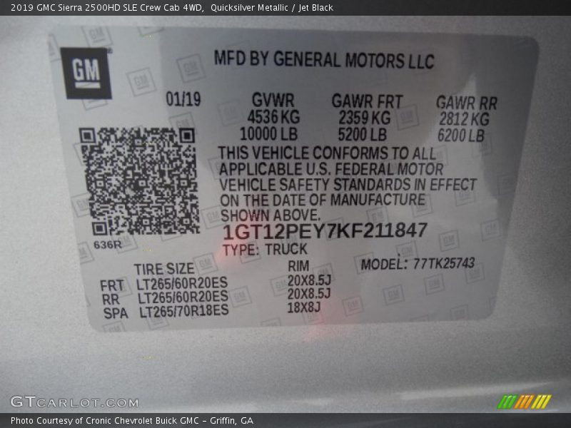 Quicksilver Metallic / Jet Black 2019 GMC Sierra 2500HD SLE Crew Cab 4WD