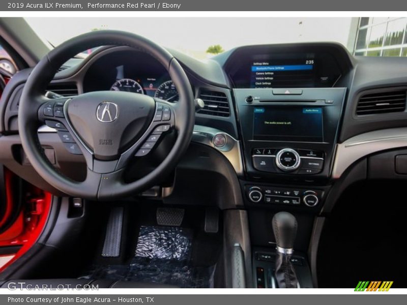 Dashboard of 2019 ILX Premium