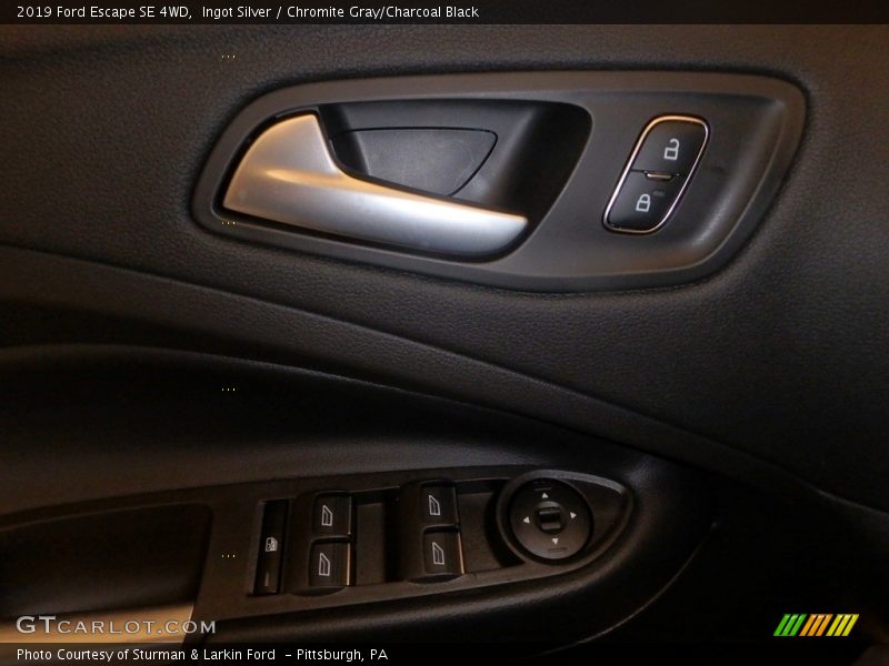 Ingot Silver / Chromite Gray/Charcoal Black 2019 Ford Escape SE 4WD