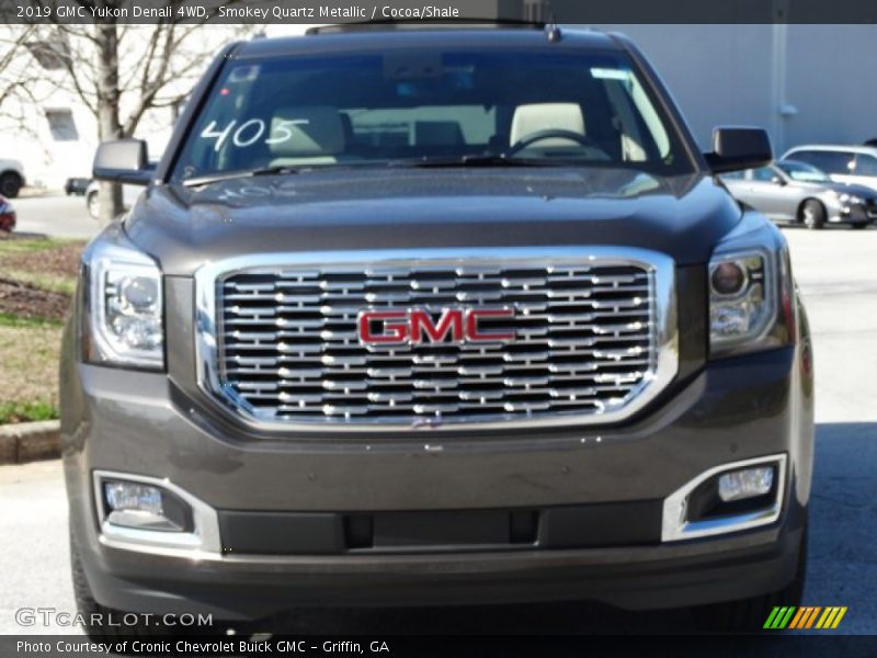 Smokey Quartz Metallic / Cocoa/Shale 2019 GMC Yukon Denali 4WD