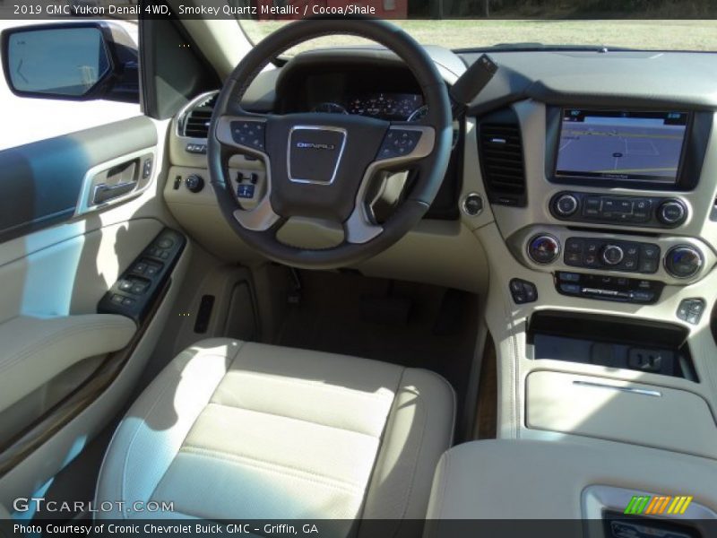 Smokey Quartz Metallic / Cocoa/Shale 2019 GMC Yukon Denali 4WD
