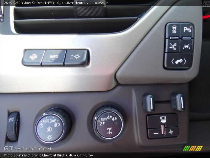 Quicksilver Metallic / Cocoa/Shale 2019 GMC Yukon XL Denali 4WD