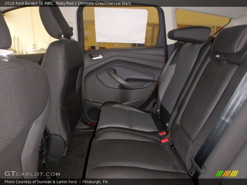Ruby Red / Chromite Gray/Charcoal Black 2019 Ford Escape SE 4WD