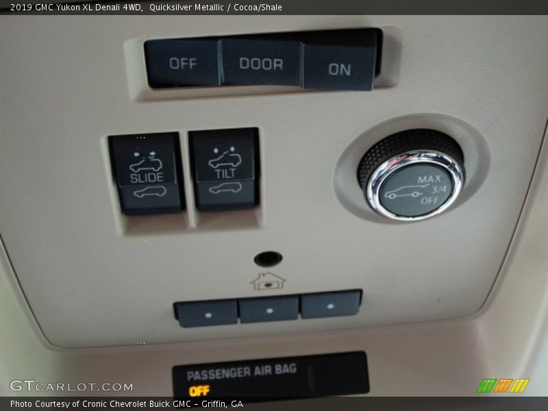 Quicksilver Metallic / Cocoa/Shale 2019 GMC Yukon XL Denali 4WD