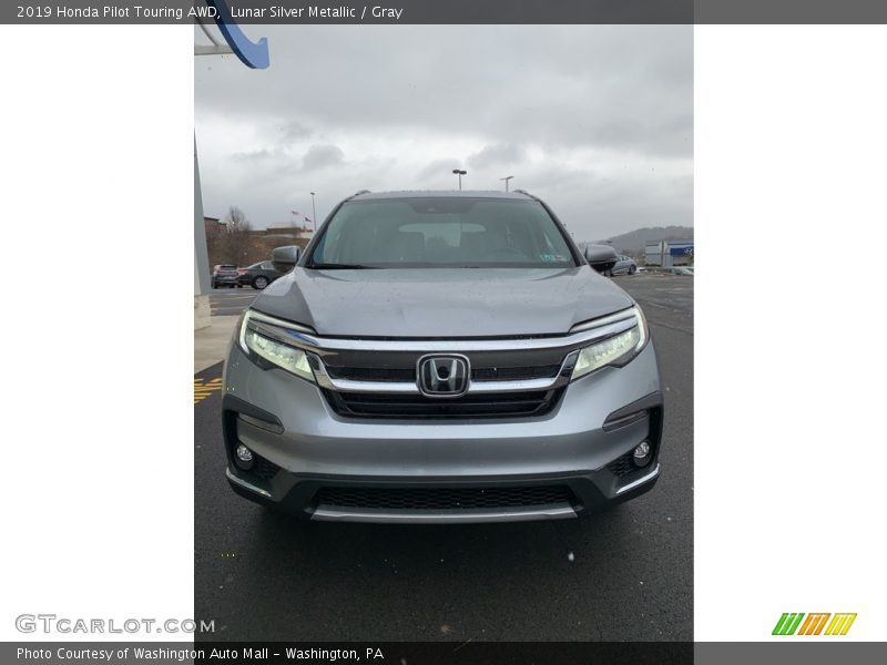 Lunar Silver Metallic / Gray 2019 Honda Pilot Touring AWD