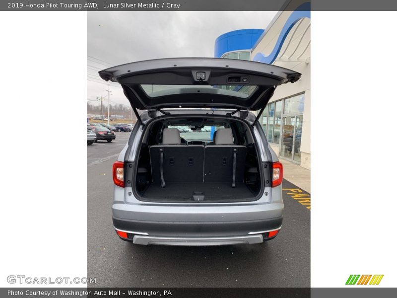 Lunar Silver Metallic / Gray 2019 Honda Pilot Touring AWD