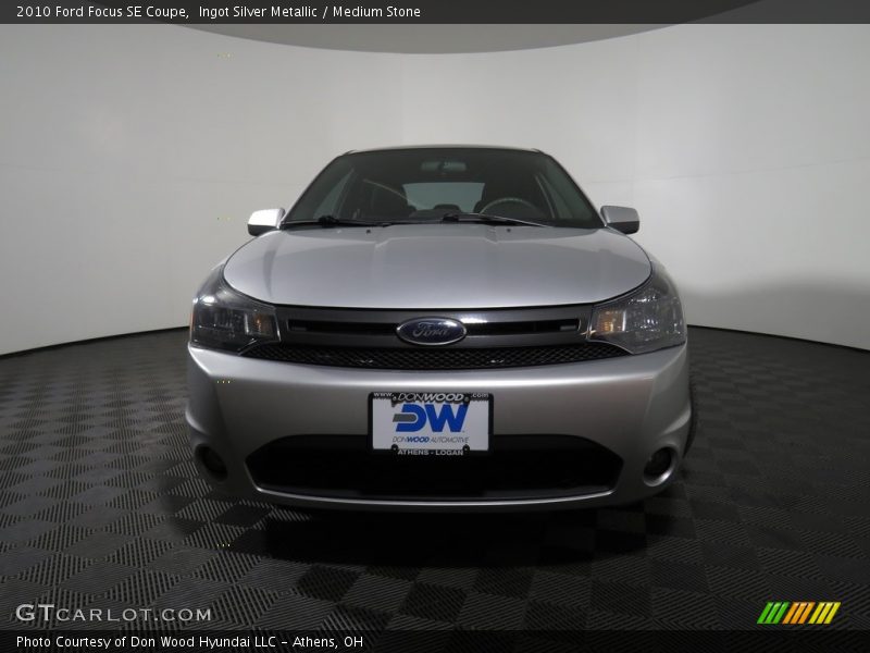 Ingot Silver Metallic / Medium Stone 2010 Ford Focus SE Coupe