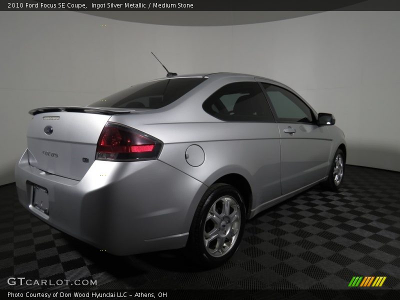 Ingot Silver Metallic / Medium Stone 2010 Ford Focus SE Coupe