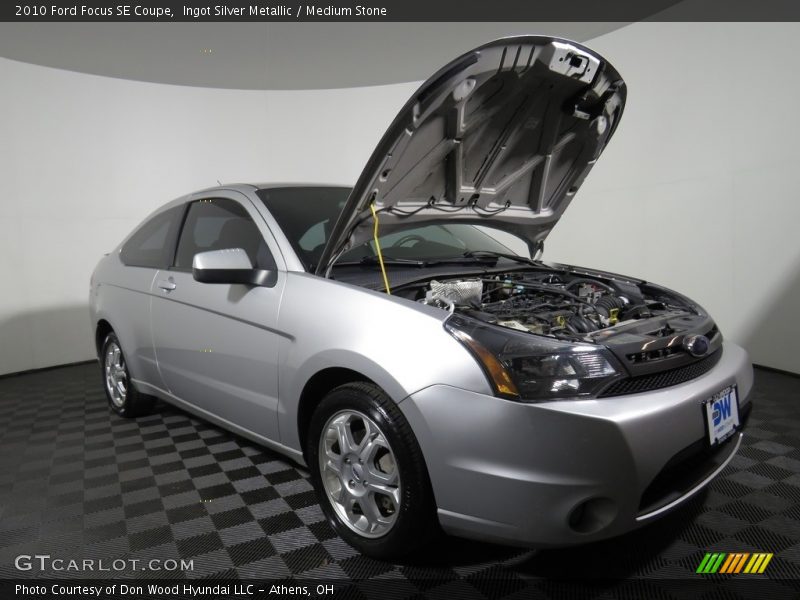 Ingot Silver Metallic / Medium Stone 2010 Ford Focus SE Coupe