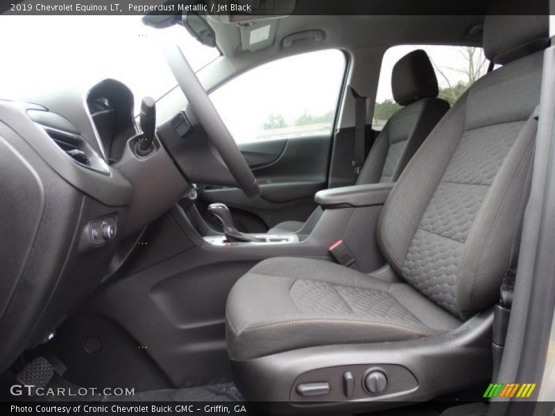 Pepperdust Metallic / Jet Black 2019 Chevrolet Equinox LT