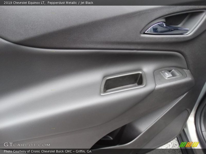 Pepperdust Metallic / Jet Black 2019 Chevrolet Equinox LT